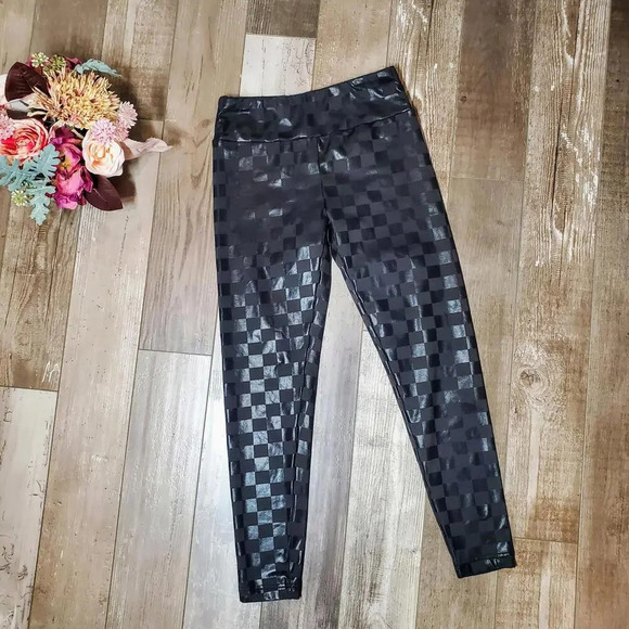 No Boundaries Black Checkered Stretchy Leggings Juniors Size Small 3-5 - Picture 1 of 12